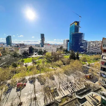 アパート Scanderbeg Square 2br