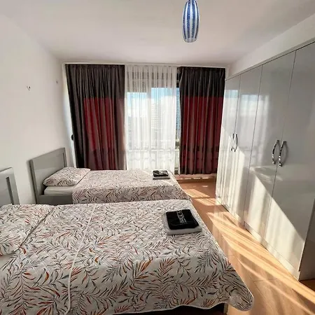 Scanderbeg Square 2br *