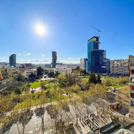 アパート Scanderbeg Square 2br *