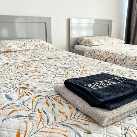 Scanderbeg Square 2br Tirana